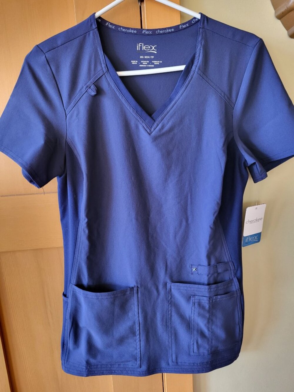 NWT Cherokee IFlex Scrubs Top - Blue - XS